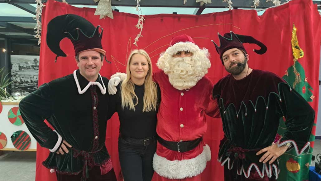ADVENT U TKONU Bogat zabavni i kreativni program razveselio djecu
